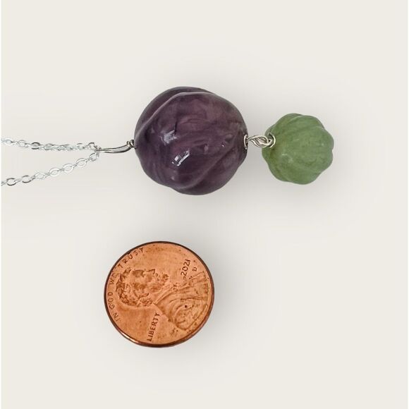 Large round Carved amethyst pendant set in silver plus matching necklace - Picture 7 of 7